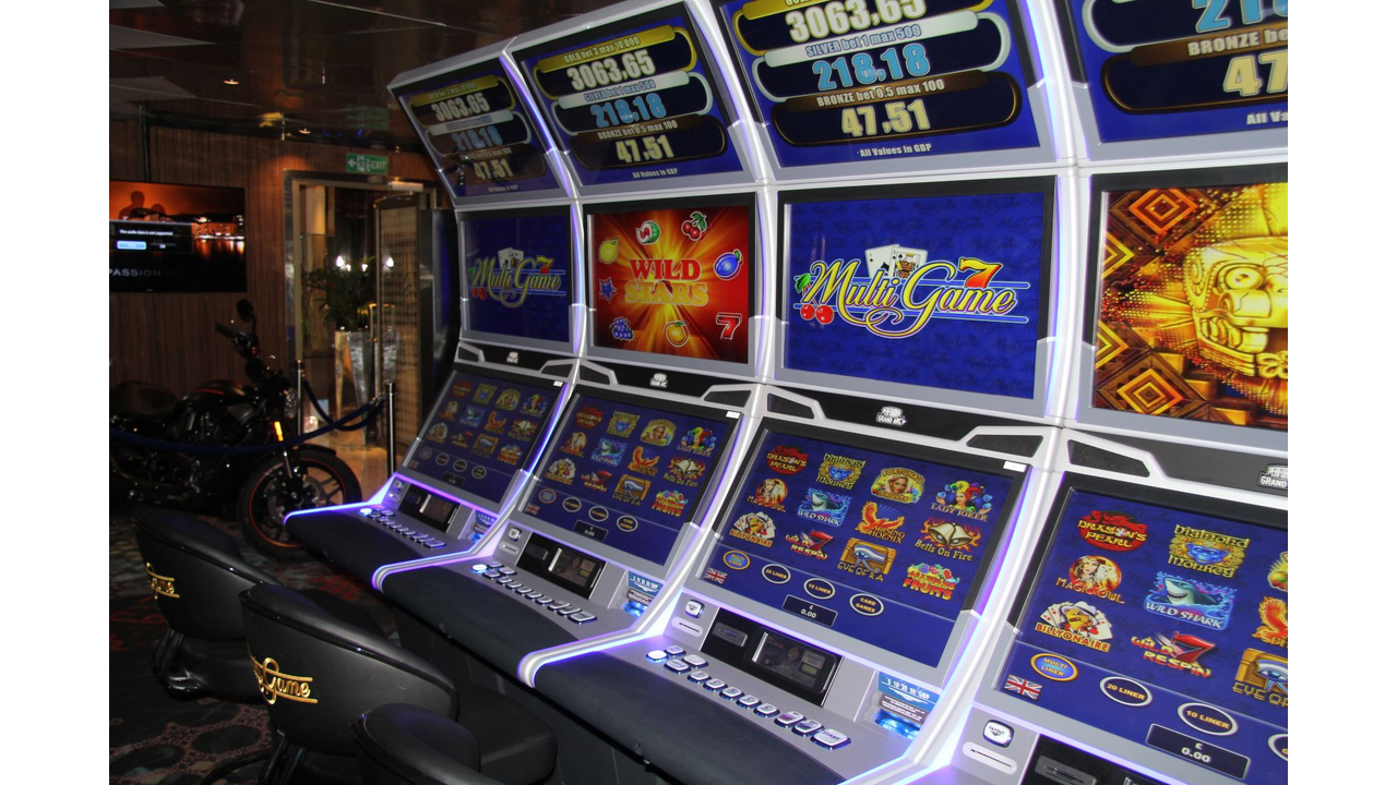 BEAUTIFULLY CURVED GRAND ARC SLANT TOPS FROM AMATIC ADORN CASINO SUNBORN